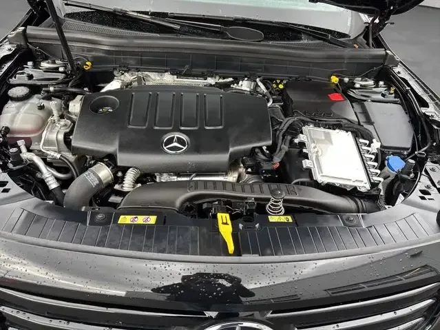 Mercedes-Benz GLB 200