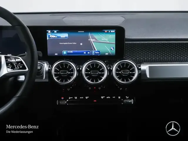Mercedes-Benz EQB 300