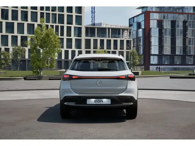 Mercedes-Benz EQA 250