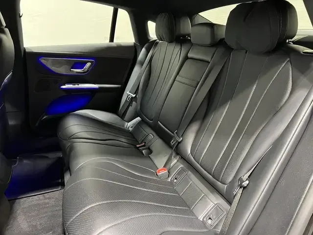 Mercedes-Benz EQE 300