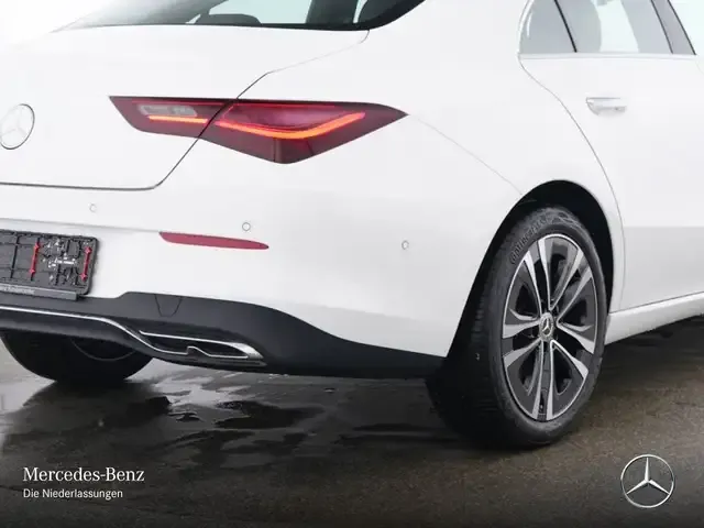 Mercedes-Benz CLA 180