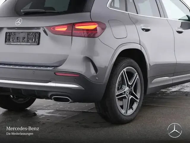Mercedes-Benz GLA 250