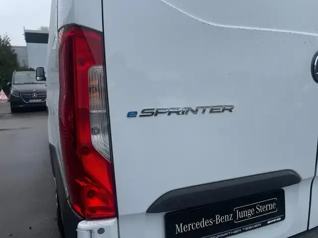 Mercedes-Benz Sonstige