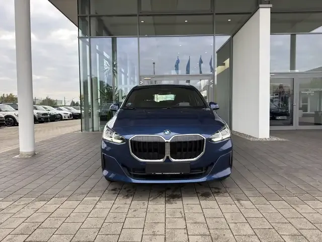 BMW 216