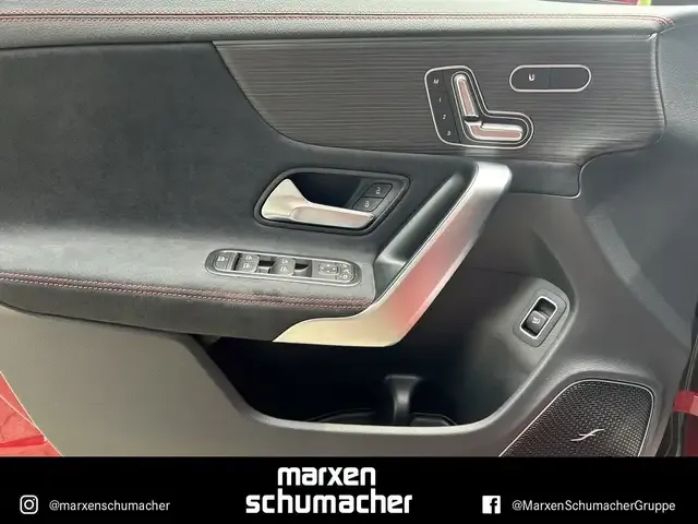 Mercedes-Benz CLA 220