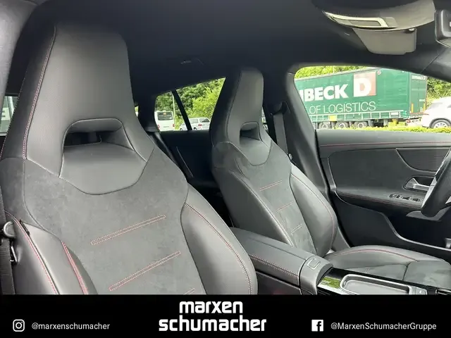 Mercedes-Benz CLA 220