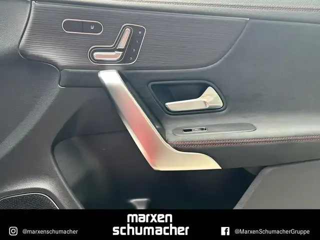 Mercedes-Benz CLA 220