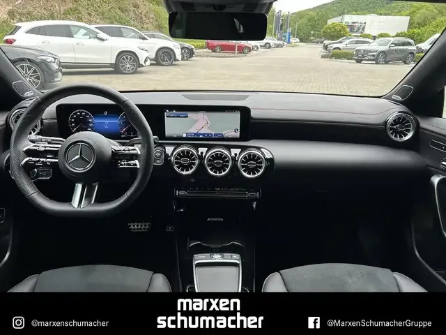 Mercedes-Benz CLA 220