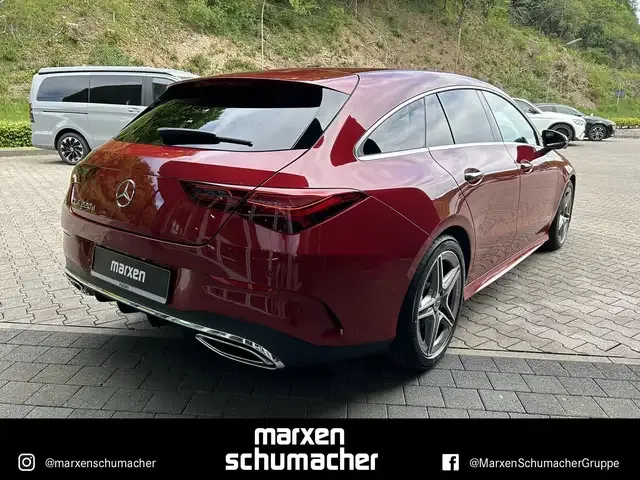 Mercedes-Benz CLA 220