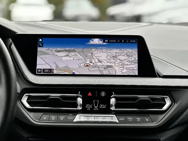 BMW 120