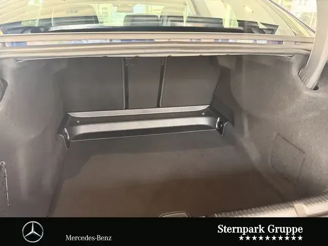 Mercedes-Benz EQE 350