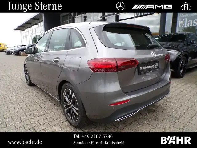 Mercedes-Benz B 200