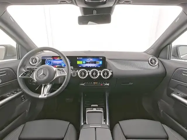 Mercedes-Benz EQA 300