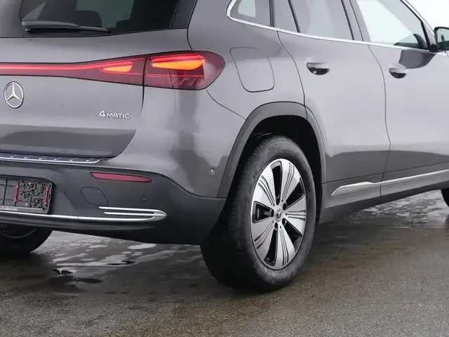 Mercedes-Benz EQA 300