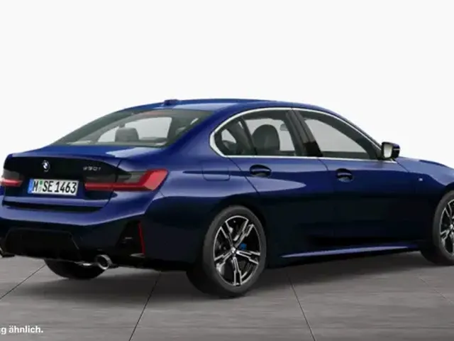 BMW 330