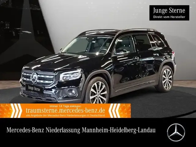 Mercedes-Benz GLB 220