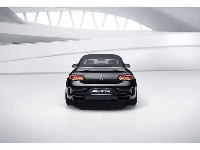Mercedes-Benz C 63 AMG