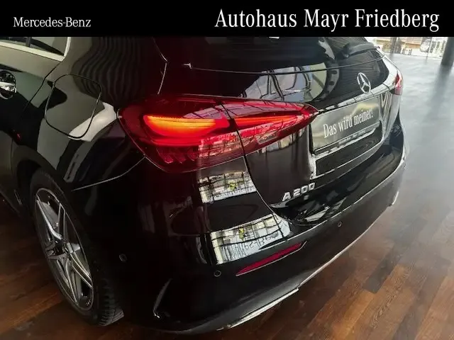Mercedes-Benz A 200