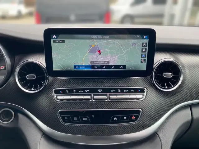 Mercedes-Benz V 250