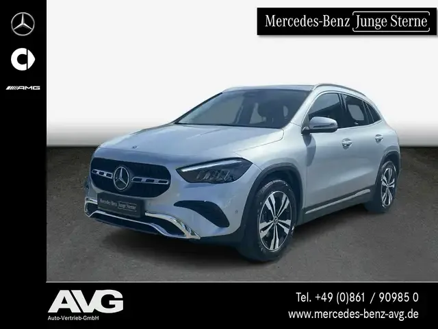 Mercedes-Benz GLA 200