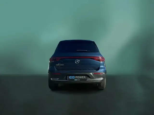 Mercedes-Benz EQB 250
