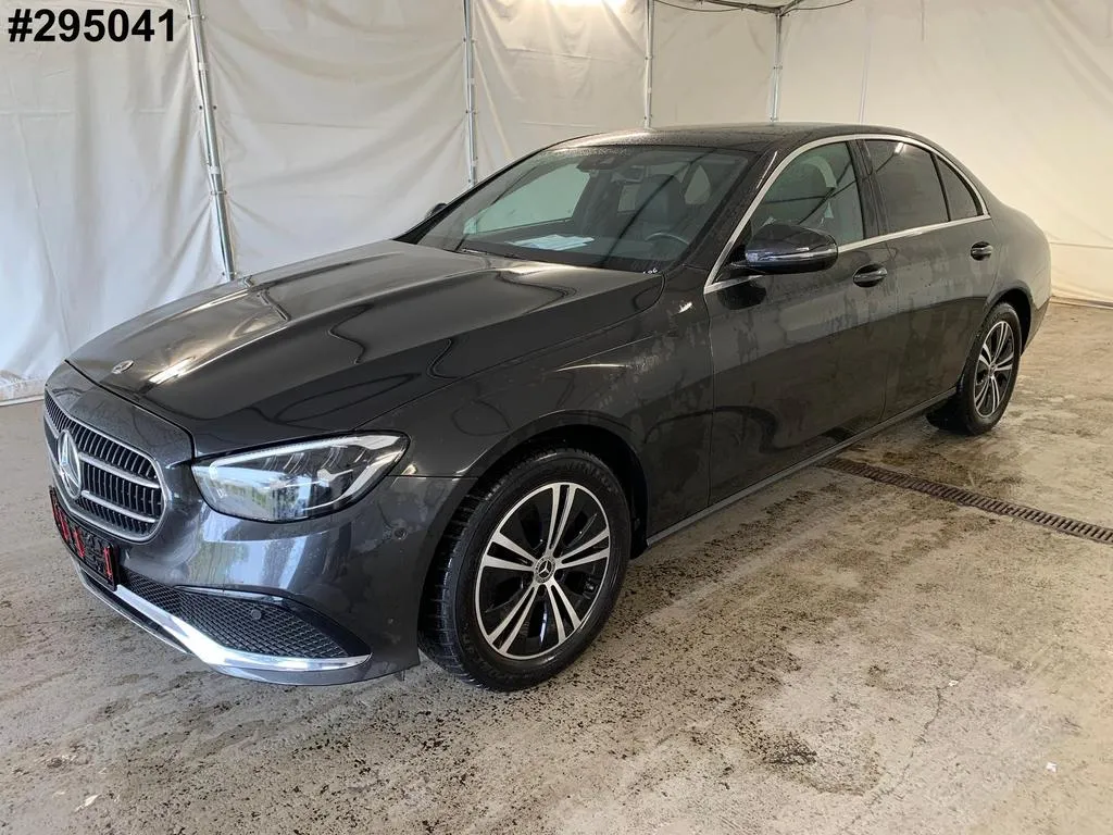 Mercedes-Benz E 220