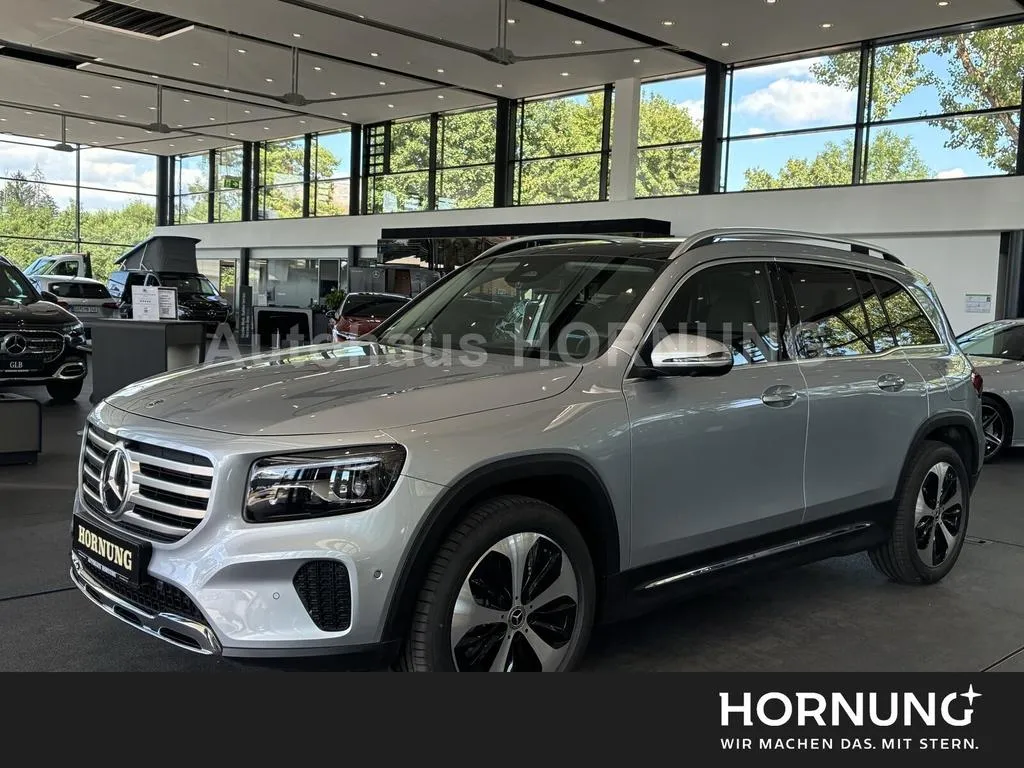 Mercedes-Benz GLB 200