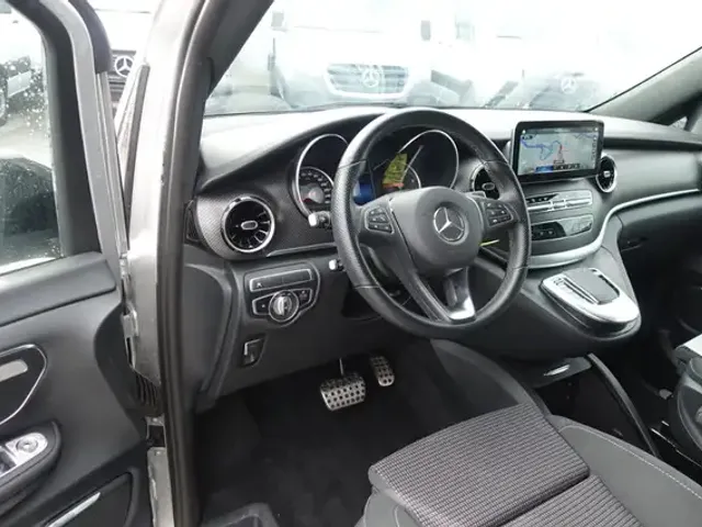 Mercedes-Benz V 300