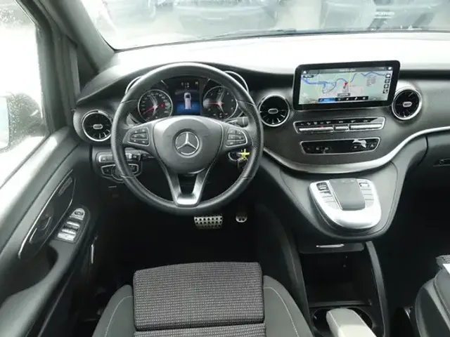 Mercedes-Benz V 300
