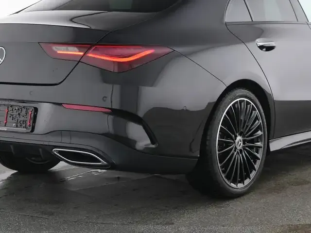 Mercedes-Benz CLA 220