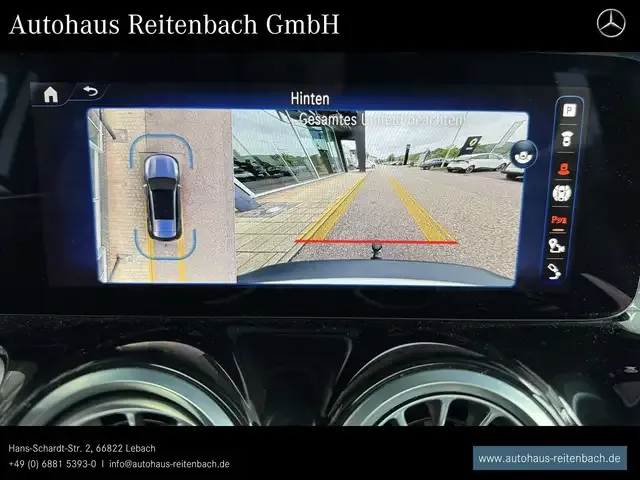 Mercedes-Benz EQB 300