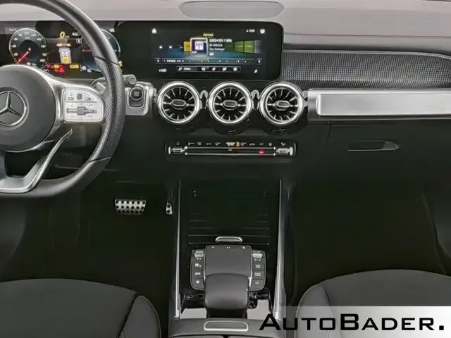 Mercedes-Benz EQB 300