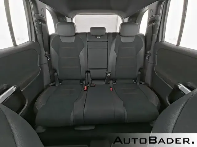 Mercedes-Benz EQB 300