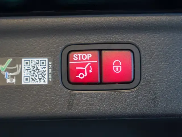 Mercedes-Benz EQE 300