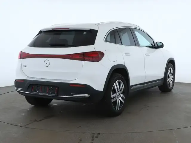Mercedes-Benz EQA 250