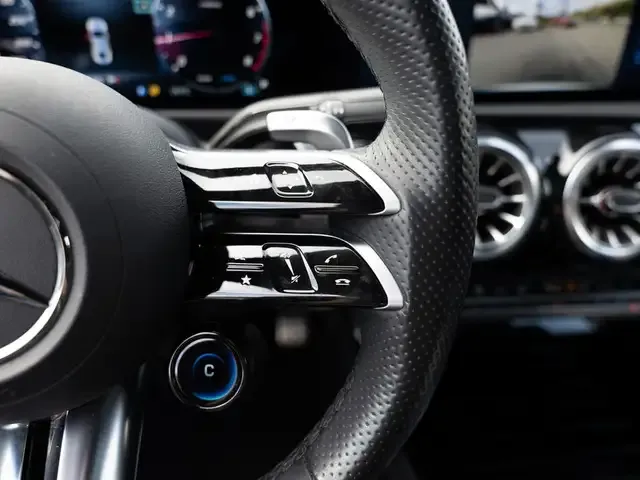 Mercedes-Benz CLA 35 AMG