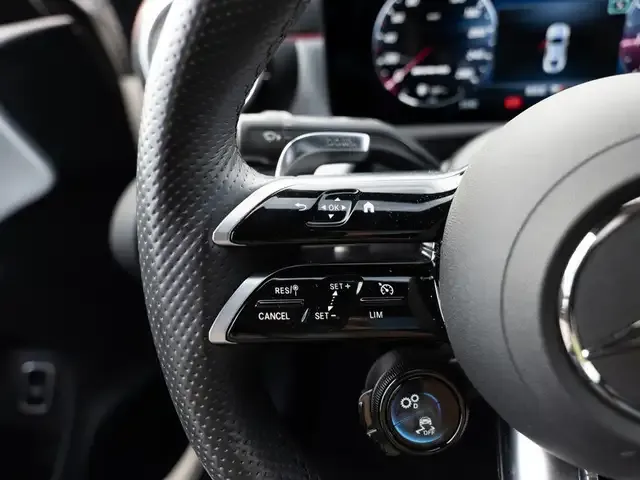 Mercedes-Benz CLA 35 AMG