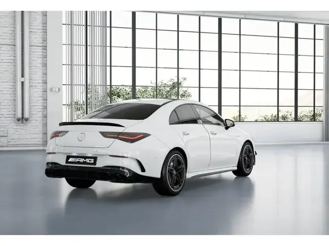Mercedes-Benz CLA 35 AMG