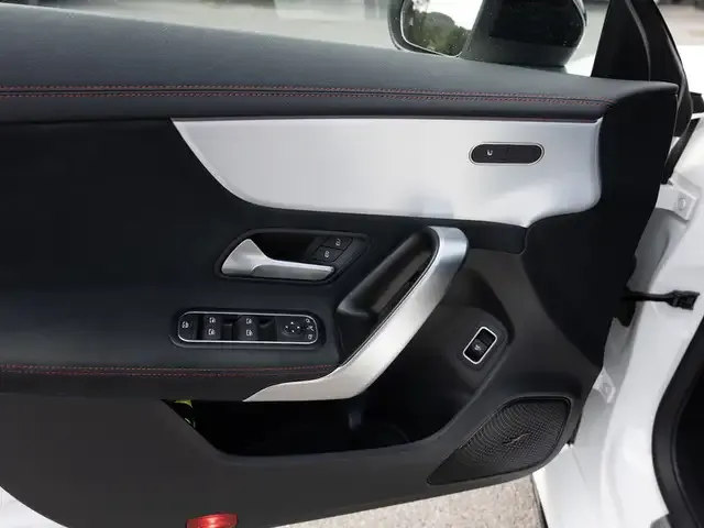 Mercedes-Benz CLA 35 AMG