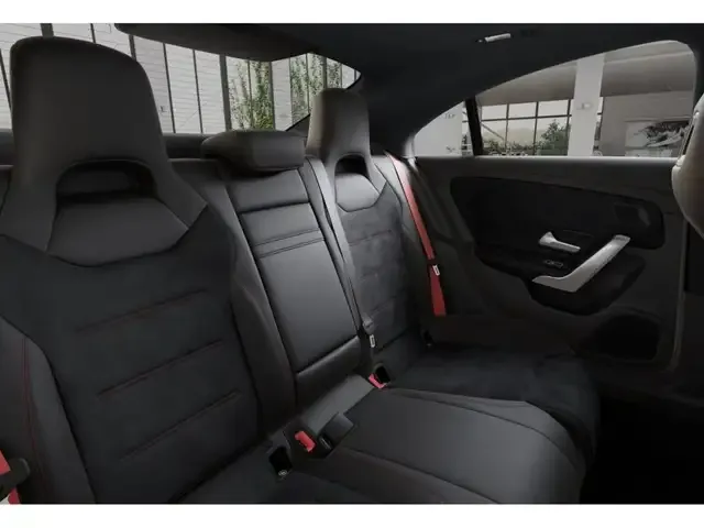 Mercedes-Benz CLA 35 AMG