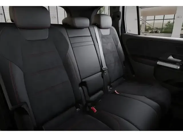 Mercedes-Benz GLB 220