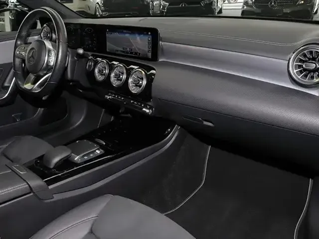 Mercedes-Benz A 250