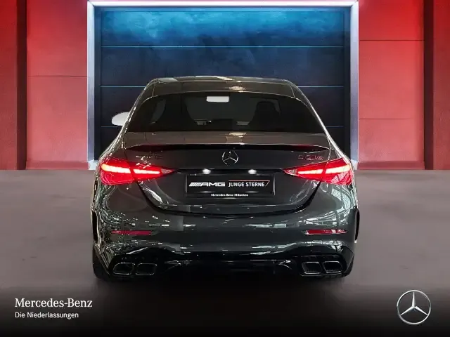 Mercedes-Benz C 63 AMG