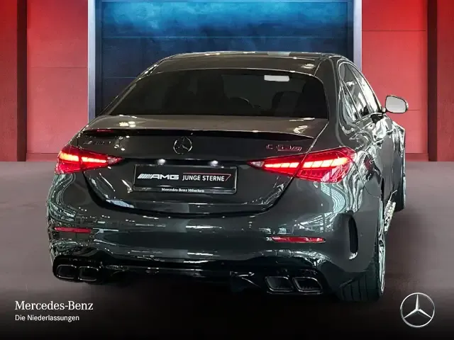 Mercedes-Benz C 63 AMG
