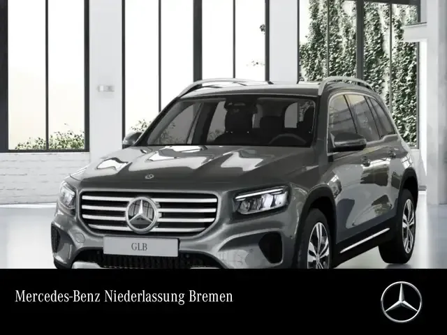 Mercedes-Benz GLB 220