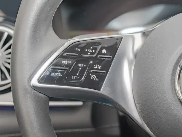 Mercedes-Benz EQE 350