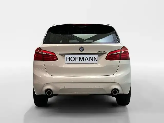 BMW 220