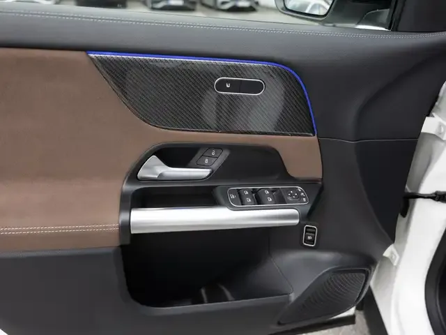 Mercedes-Benz GLA 220