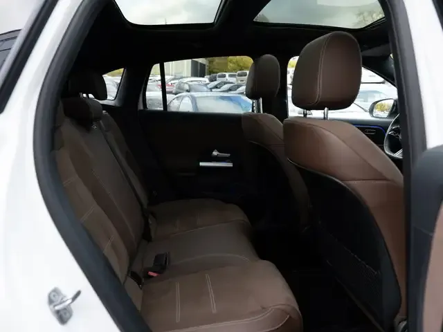 Mercedes-Benz GLA 220