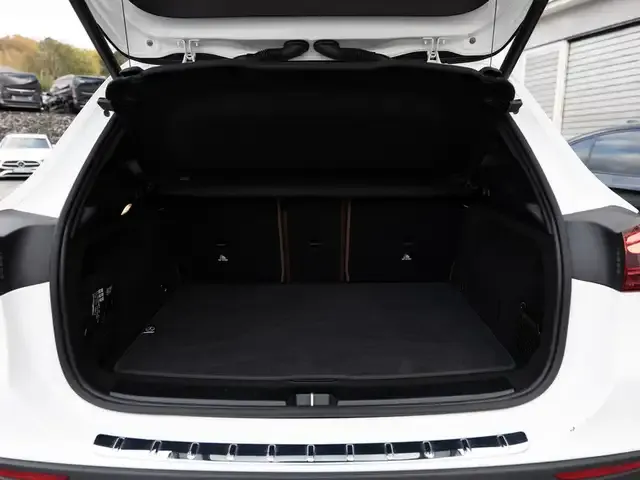 Mercedes-Benz GLA 220